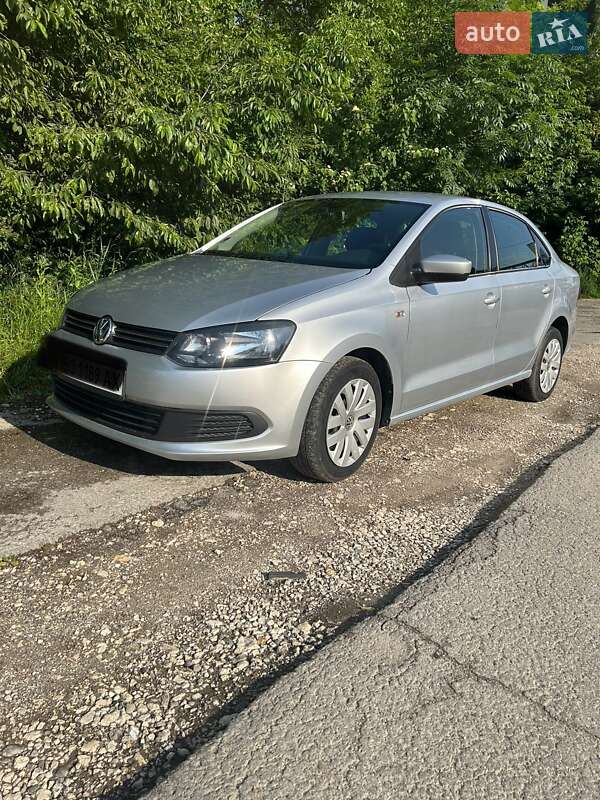Седан Volkswagen Polo 2012 в Тернополе