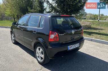 Хэтчбек Volkswagen Polo 2002 в 