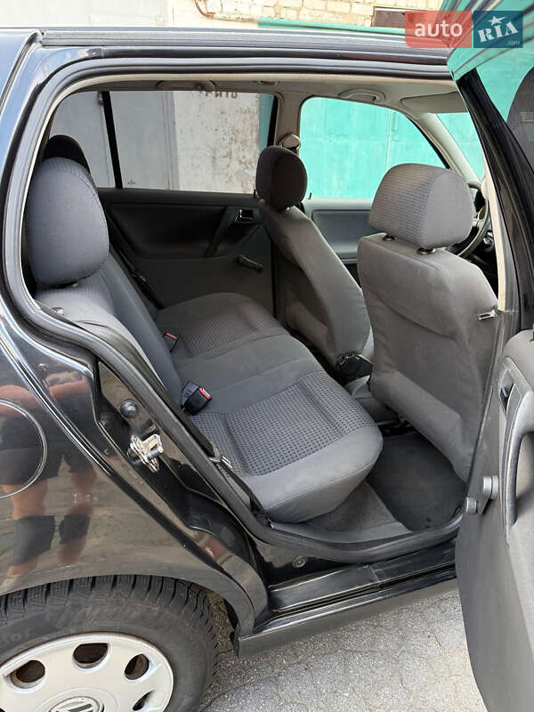 Хетчбек Volkswagen Polo 2000 в Житомирі
