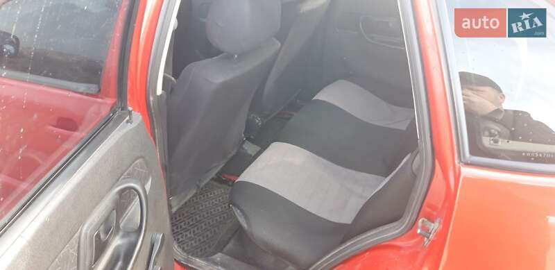 Седан Volkswagen Polo 1997 в Покрове