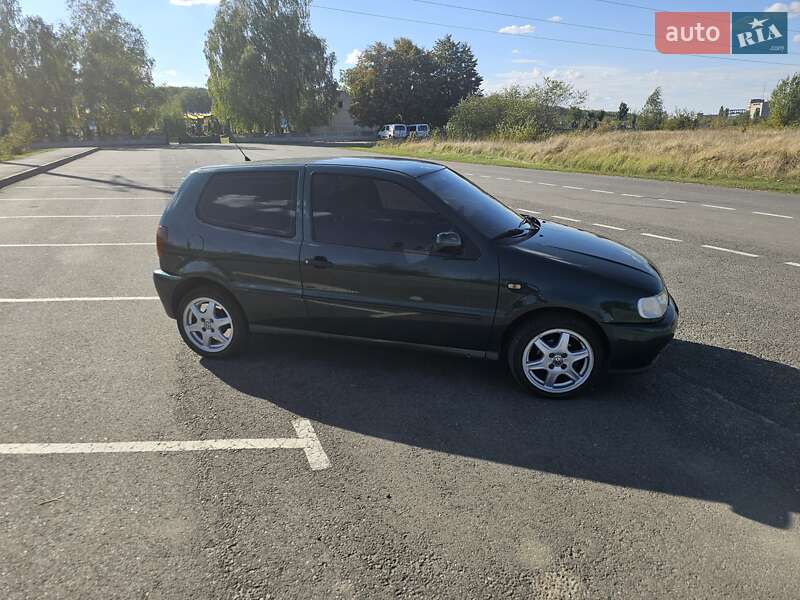 Хетчбек Volkswagen Polo 1998 в Ладижині