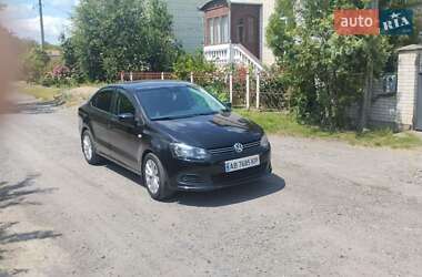 Седан Volkswagen Polo 2012 в Виннице