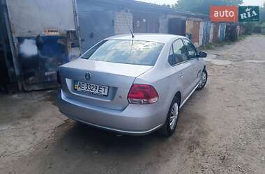 Седан Volkswagen Polo 2011 в 