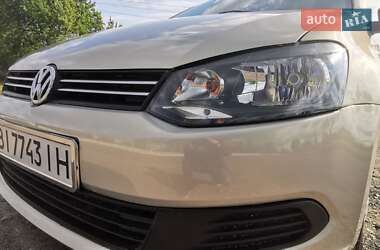 Седан Volkswagen Polo 2012 в Гадячі