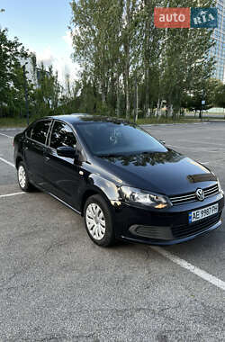 Седан Volkswagen Polo 2014 в Днепре