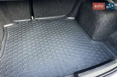 Седан Volkswagen Polo 2011 в 