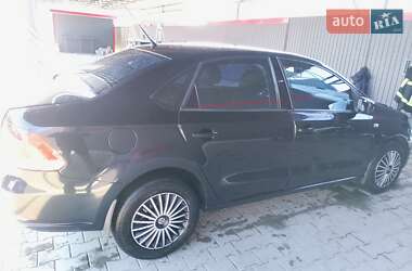 Седан Volkswagen Polo 2011 в 
