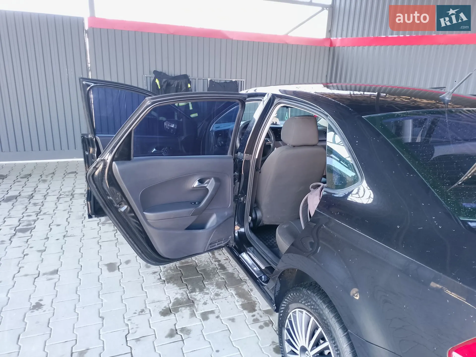 2011 Volkswagen Polo - мініатюра 27