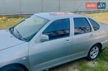 Седан Volkswagen Polo 2000 в Софиевской Борщаговке