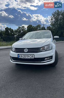 Седан Volkswagen Polo 2017 в Чернігові