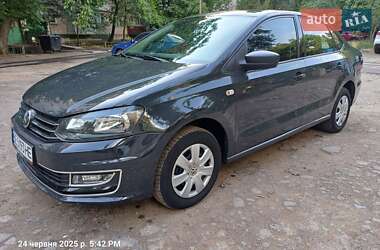 Седан Volkswagen Polo 2015 в Николаеве