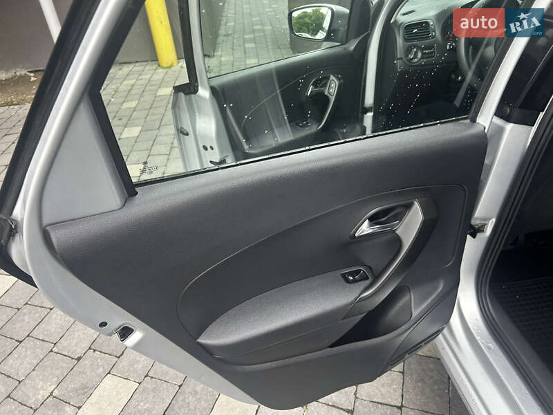 Седан Volkswagen Polo 2012 в Івано-Франківську