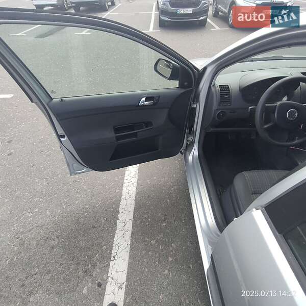 Хетчбек Volkswagen Polo 2005 в Києві фото 14 Хетчбек Volkswagen Polo 2005 в Києві