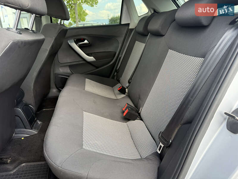 Хэтчбек Volkswagen Polo 2010 в Мукачево