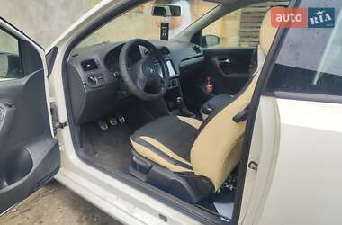 Хэтчбек Volkswagen Polo 2012 в 