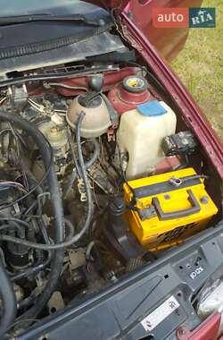 Седан Volkswagen Polo 1996 в 