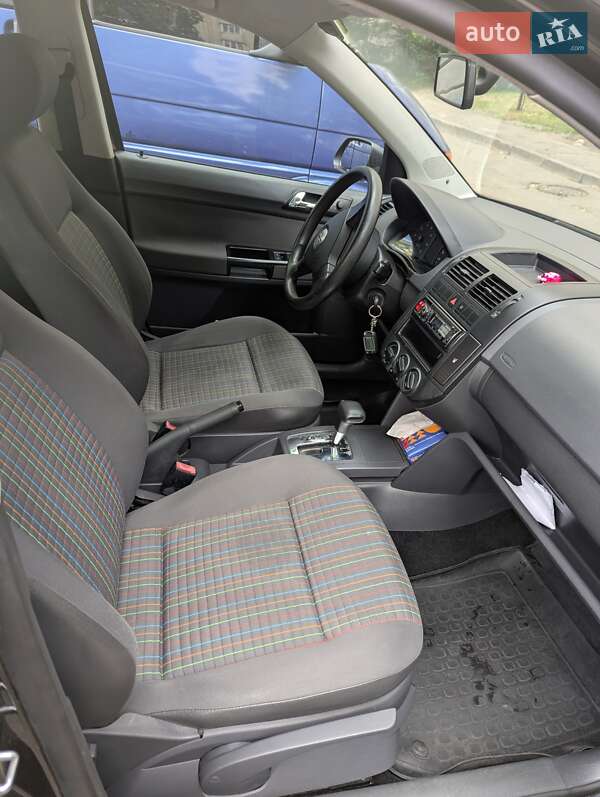 Хэтчбек Volkswagen Polo 2008 в Киеве