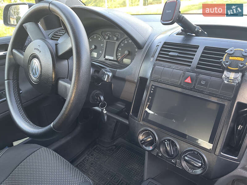 Хэтчбек Volkswagen Polo 2003 в Дубно