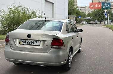 Седан Volkswagen Polo 2013 в 