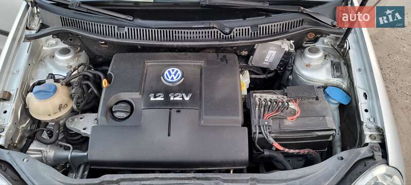 Хэтчбек Volkswagen Polo 2002 в Петропавловской Борщаговке