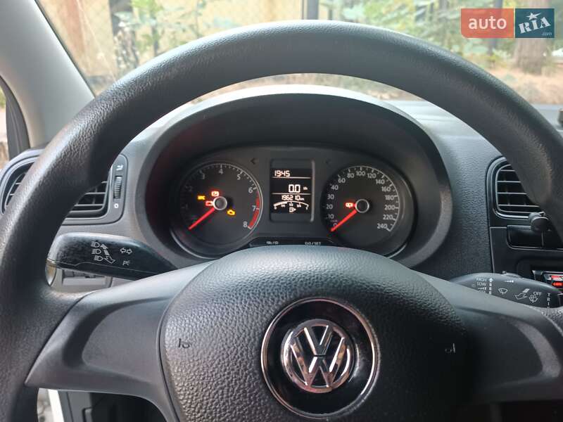 Седан Volkswagen Polo 2017 в Николаеве