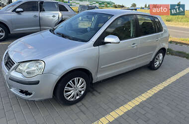 Хэтчбек Volkswagen Polo 2005 в 