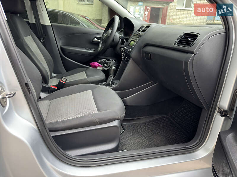 Седан Volkswagen Polo 2013 в Житомире