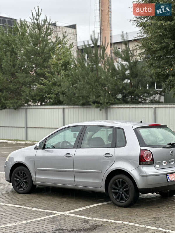 Хэтчбек Volkswagen Polo 2007 в Киверцах