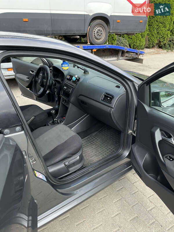 Хэтчбек Volkswagen Polo 2011 в Бережанах