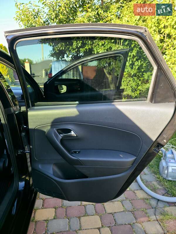 Седан Volkswagen Polo 2013 в Киеве фото 23 Седан Volkswagen Polo 2013 в Киеве