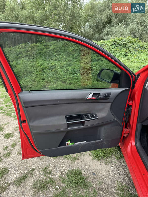 Хэтчбек Volkswagen Polo 2007 в Киеве