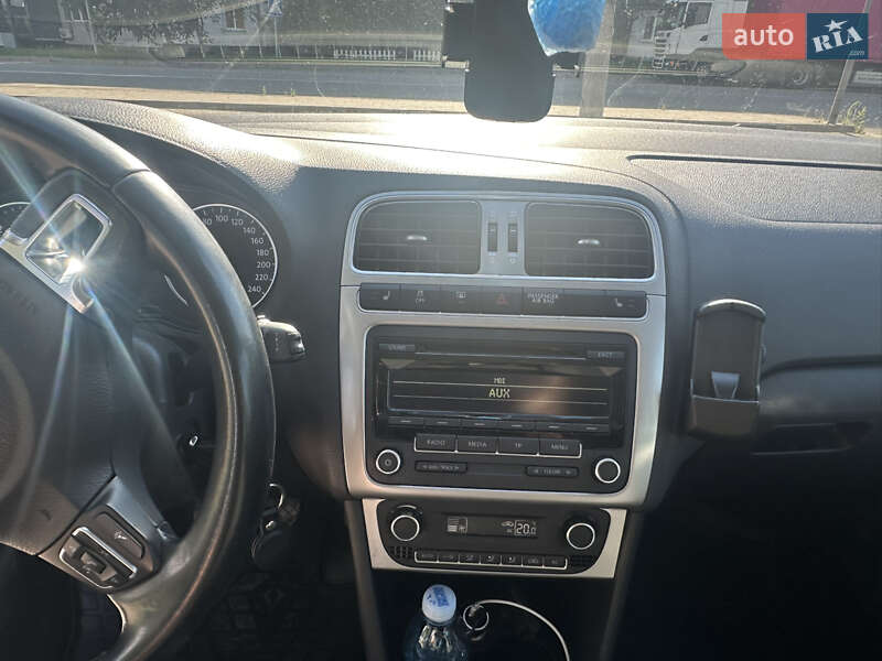 Хэтчбек Volkswagen Polo 2013 в Сарнах