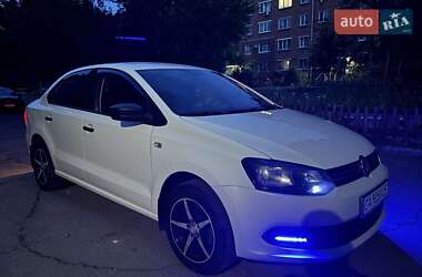 Седан Volkswagen Polo 2011 в Олександрії