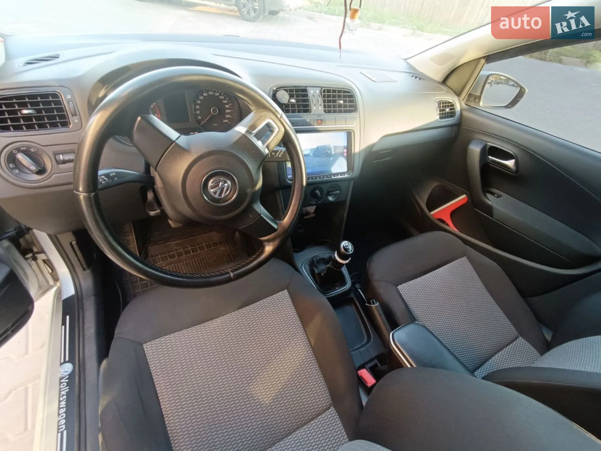 2011 Volkswagen Polo - мініатюра 10