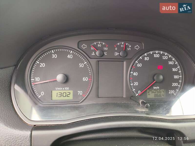 Хетчбек Volkswagen Polo 2006 в Попільні