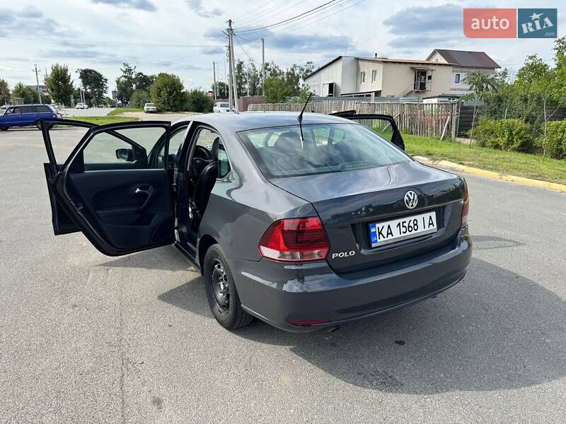 Седан Volkswagen Polo 2017 в Бучі