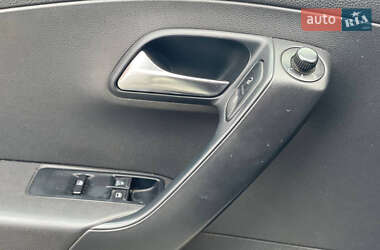 Седан Volkswagen Polo 2011 в 