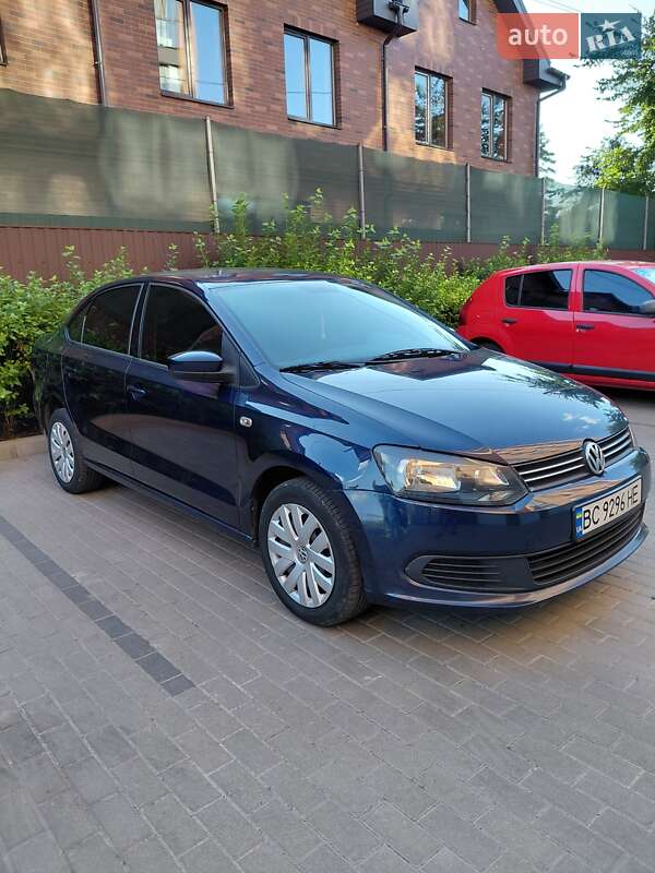 Седан Volkswagen Polo 2011 в Ирпене