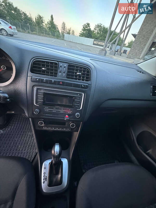 Седан Volkswagen Polo 2017 в Дніпрі