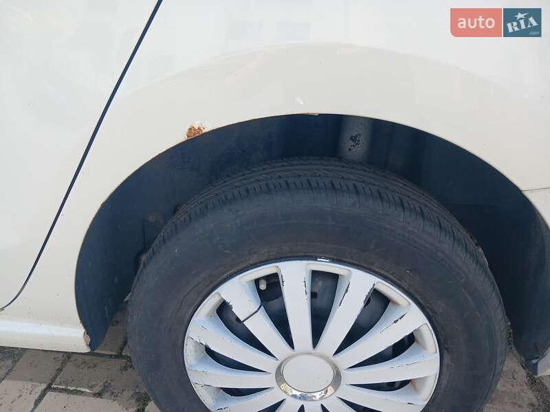 Седан Volkswagen Polo 2017 в Львове