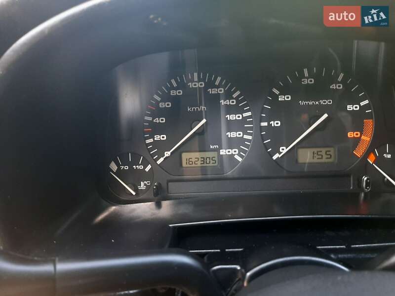 Седан Volkswagen Polo 1997 в Долині