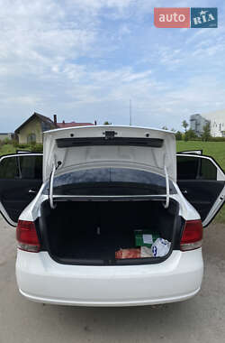 Седан Volkswagen Polo 2012 в Коростене