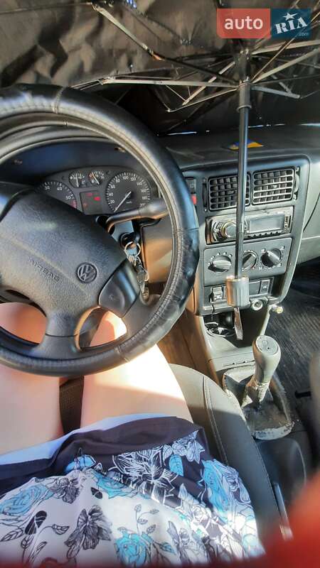 Хэтчбек Volkswagen Polo 1999 в Кривом Роге