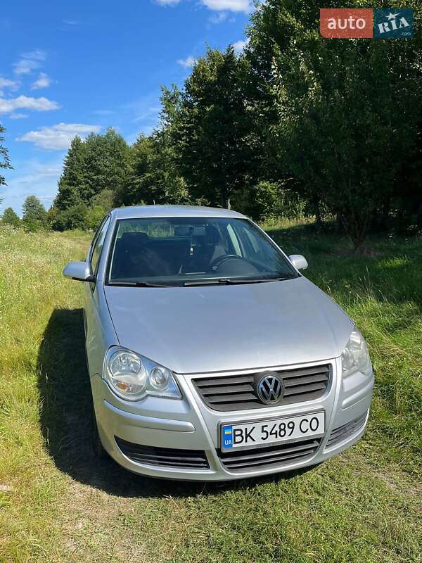 Хетчбек Volkswagen Polo 2005 в Костопілі