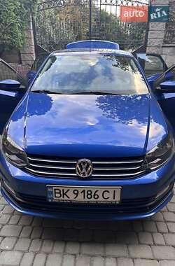 Седан Volkswagen Polo 2018 в Ровно