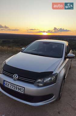 Седан Volkswagen Polo 2011 в Ізюмі