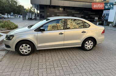 Седан Volkswagen Polo 2012 в Черкасах