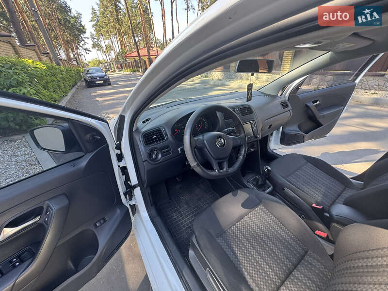 Седан Volkswagen Polo 2016 в Полтаве