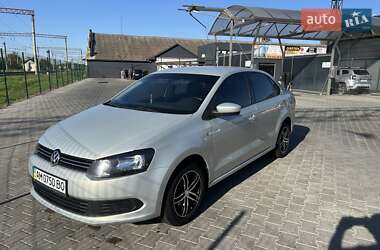 Седан Volkswagen Polo 2014 в Звягелі