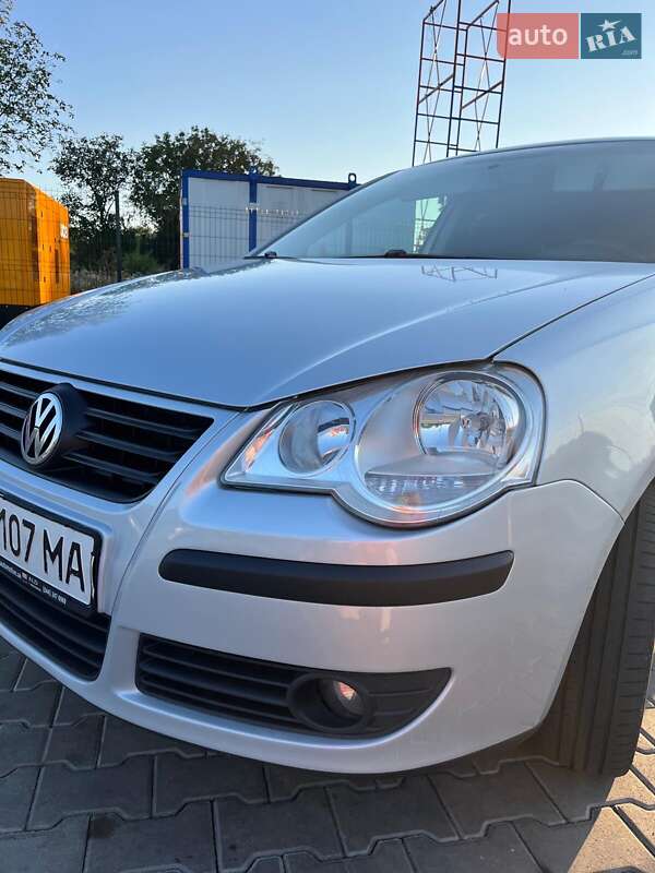 Хэтчбек Volkswagen Polo 2008 в Стрые